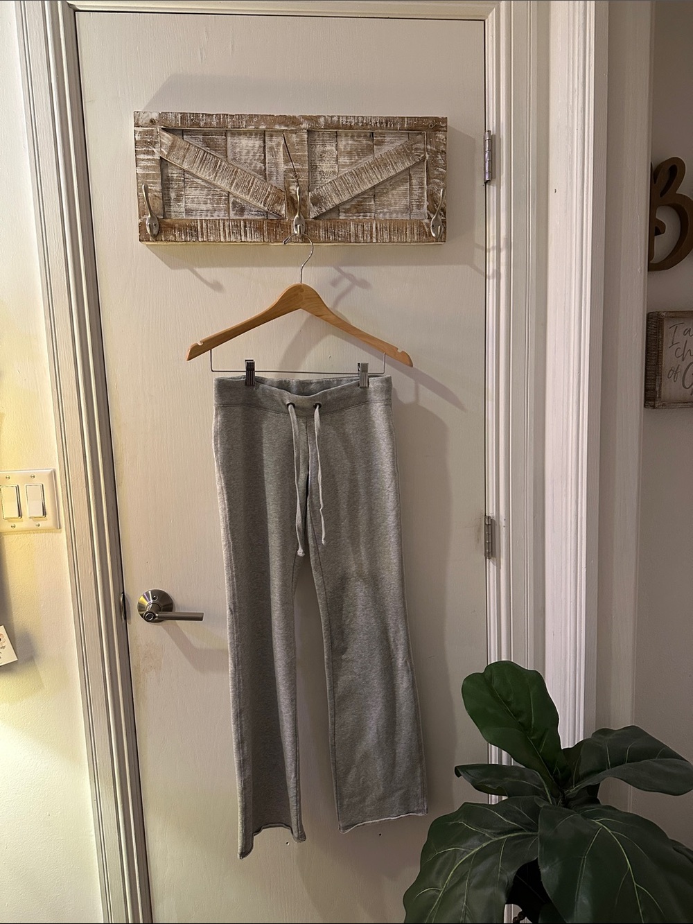 Aeropostale Light Gray Drawstring Joggers